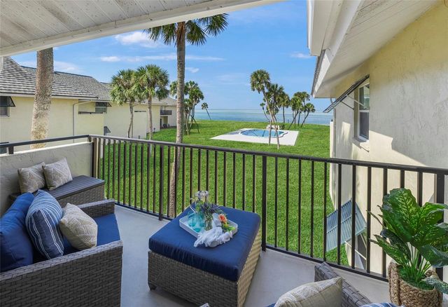 4660 OCEAN BOULEVARD E2, Sarasota, FL 34242