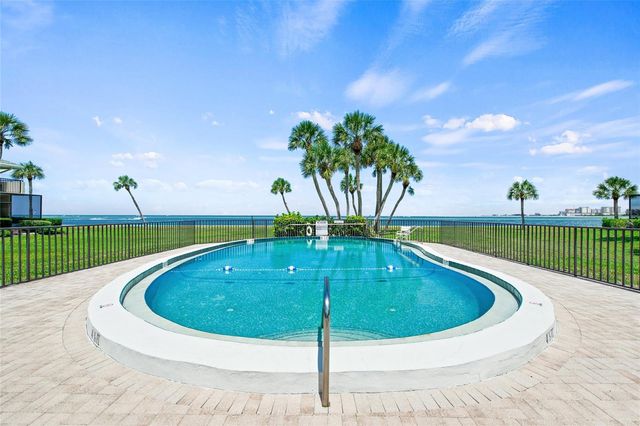 4660 OCEAN BOULEVARD E2, Sarasota, FL 34242