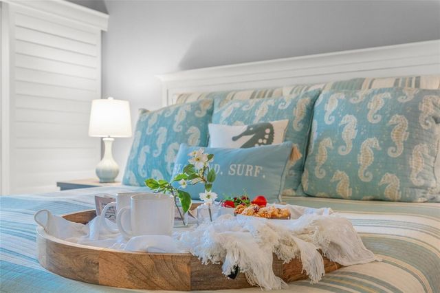 4660 OCEAN BOULEVARD E2, Sarasota, FL 34242