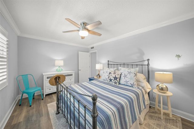 4660 OCEAN BOULEVARD E2, Sarasota, FL 34242