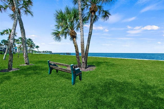 4660 OCEAN BOULEVARD E2, Sarasota, FL 34242