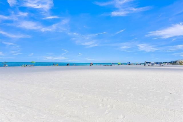 4660 OCEAN BOULEVARD E2, Sarasota, FL 34242