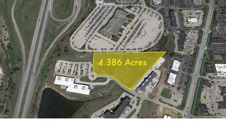 3750 Market Square, Davenport, IA 52807