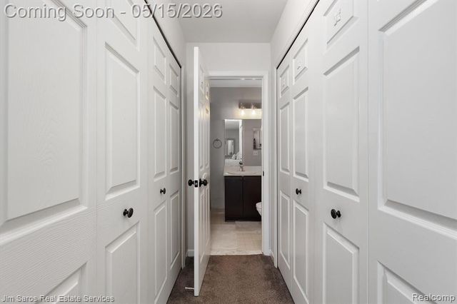 1089 Country Club Drive, Saint Clair Shores, MI 48082