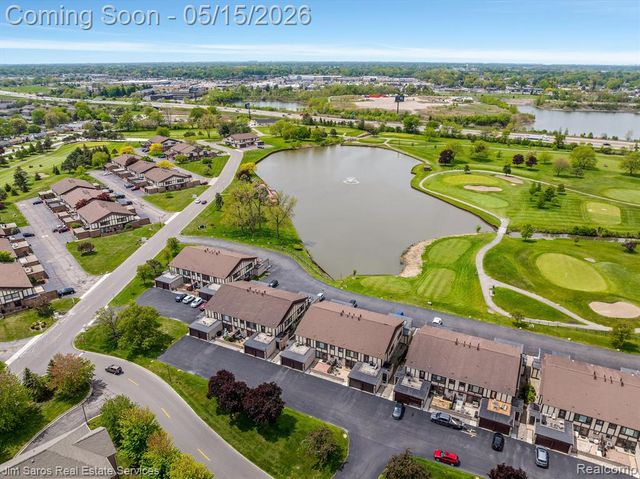 1089 Country Club Drive, Saint Clair Shores, MI 48082