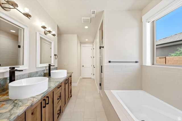2782 BELLA SOL DR, Santa Clara, UT 84765