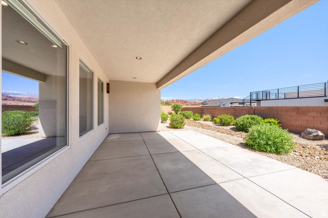 2782 BELLA SOL DR, Santa Clara, UT 84765