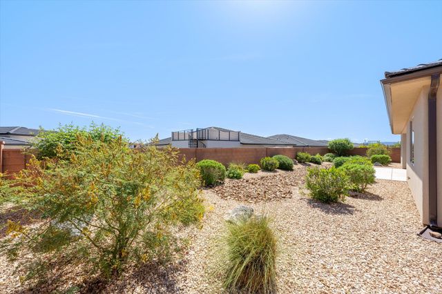 2782 BELLA SOL DR, Santa Clara, UT 84765