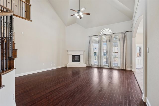 7243 Orillo, Grand Prairie, TX 75054