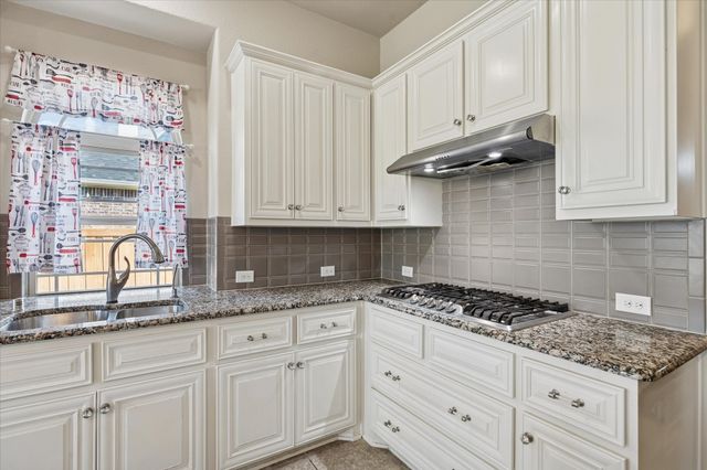 7243 Orillo, Grand Prairie, TX 75054