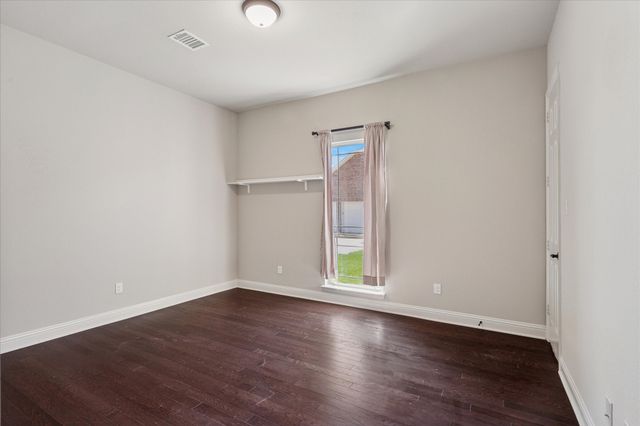 7243 Orillo, Grand Prairie, TX 75054