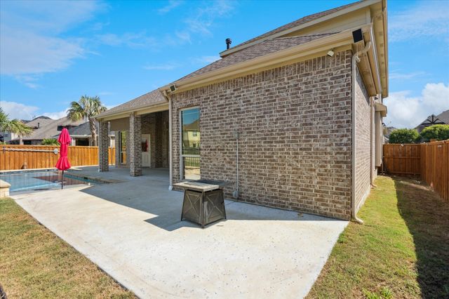 7243 Orillo, Grand Prairie, TX 75054