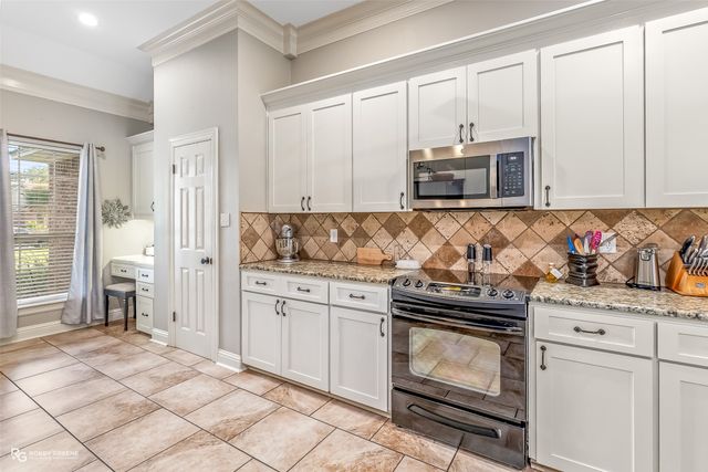 307 Tealwood Drive, Bossier City, LA 71111