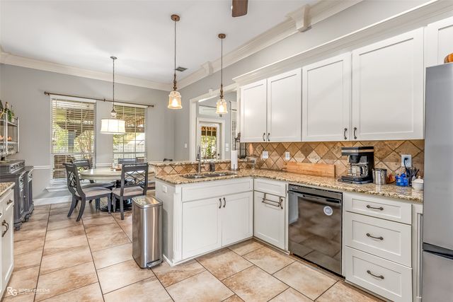 307 Tealwood Drive, Bossier City, LA 71111