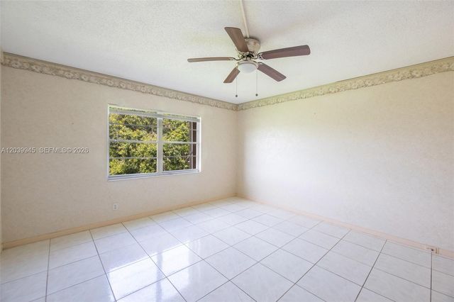 500 SW 130th Ter 301A, Pembroke Pines, FL 33027