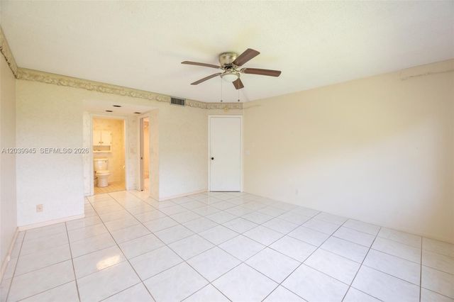 500 SW 130th Ter 301A, Pembroke Pines, FL 33027