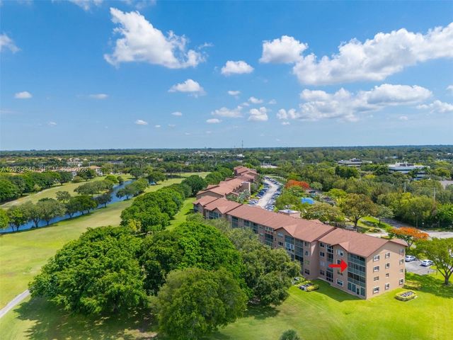 500 SW 130th Ter 301A, Pembroke Pines, FL 33027