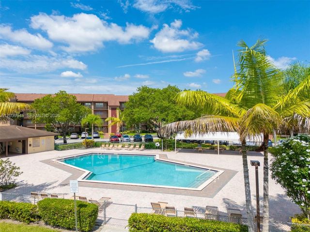 500 SW 130th Ter 301A, Pembroke Pines, FL 33027