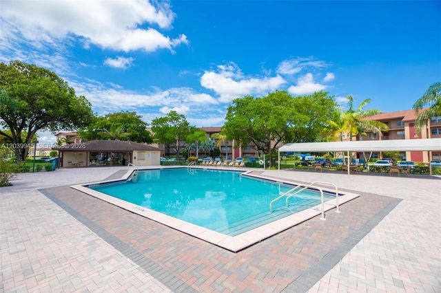 500 SW 130th Ter 301A, Pembroke Pines, FL 33027