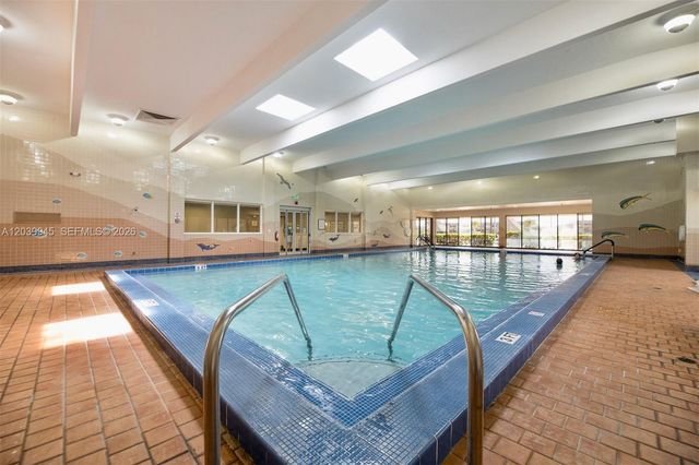 500 SW 130th Ter 301A, Pembroke Pines, FL 33027