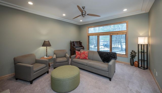 18220 Jaguar Path, Lakeville, MN 55044