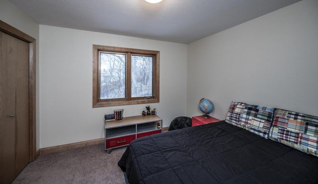 18220 Jaguar Path, Lakeville, MN 55044