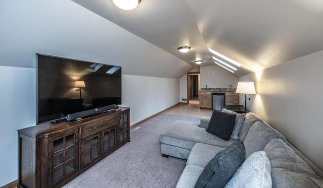 18220 Jaguar Path, Lakeville, MN 55044