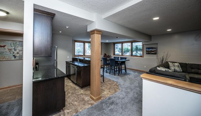 18220 Jaguar Path, Lakeville, MN 55044