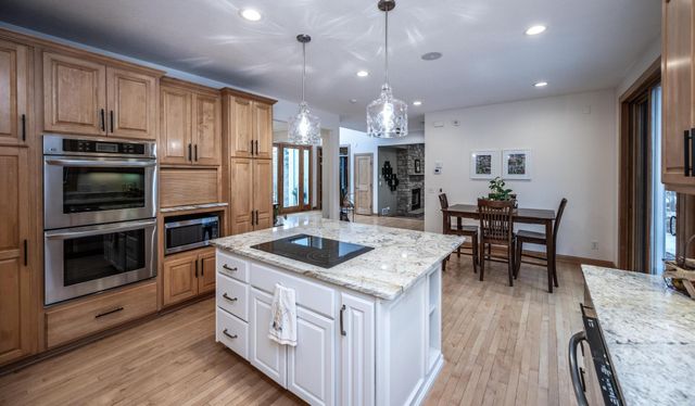 18220 Jaguar Path, Lakeville, MN 55044