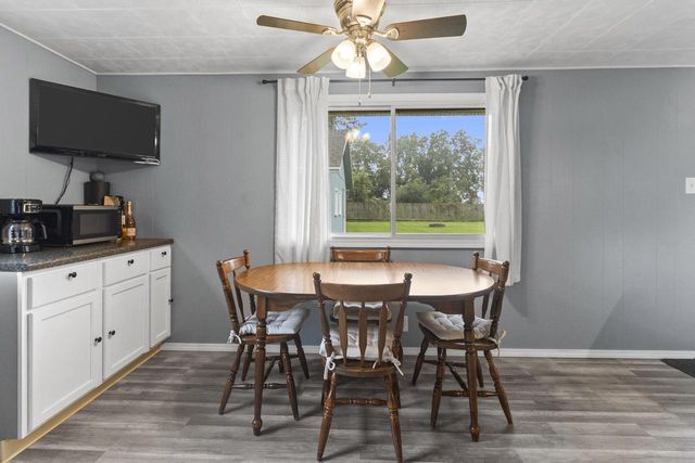 1126 E Wisconsin STREET, Delavan, WI 53115
