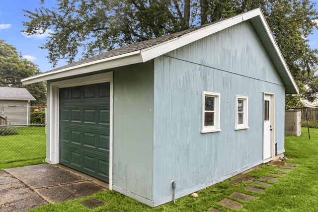 1126 E Wisconsin STREET, Delavan, WI 53115