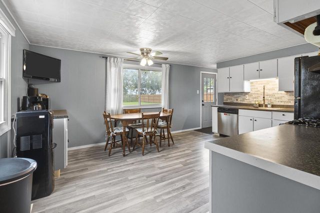 1126 E Wisconsin STREET, Delavan, WI 53115