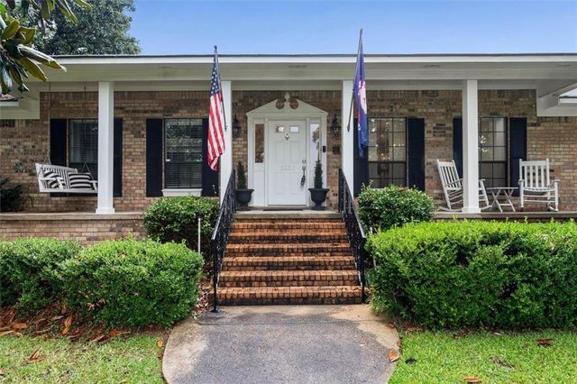 1050 Regal Drive, Mobile, AL 36609