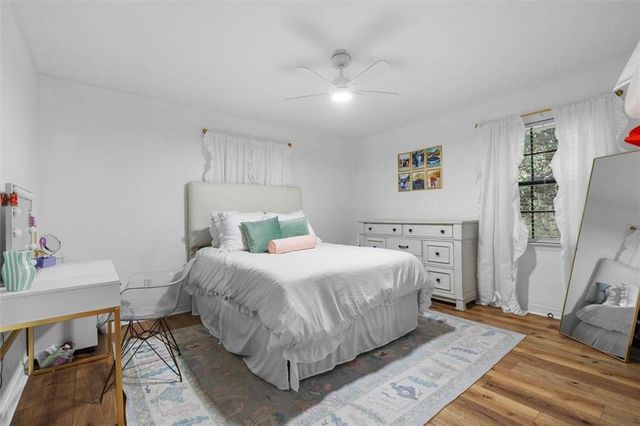 1050 Regal Drive, Mobile, AL 36609