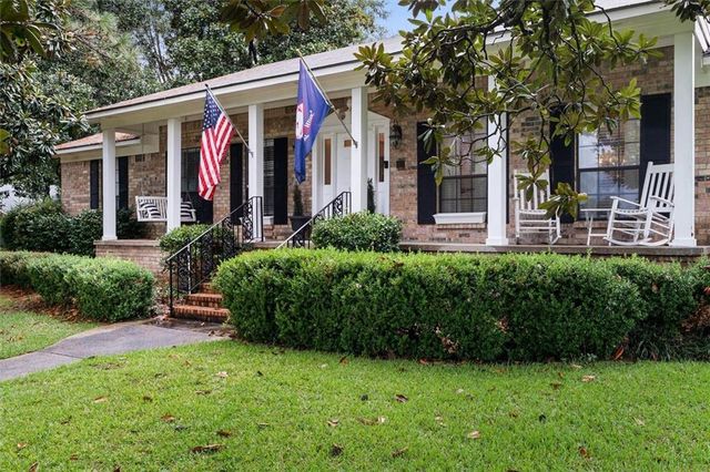 1050 Regal Drive, Mobile, AL 36609