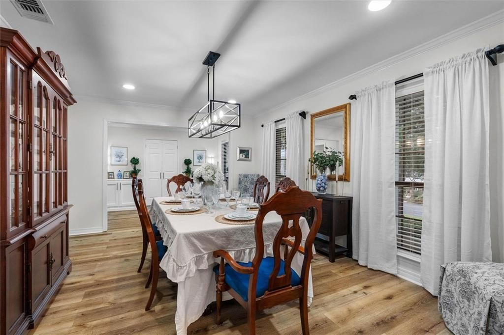 1050 Regal Drive, Mobile, AL 36609 — photo 4