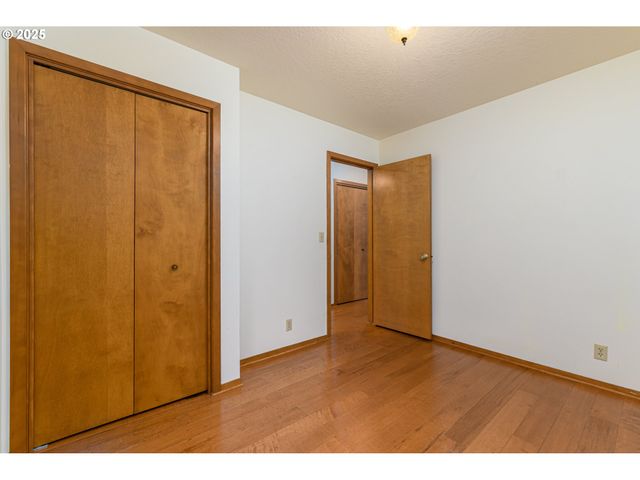 17783 OVERLOOK Cir, Lake Oswego, OR 97034