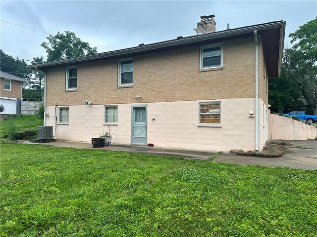 2020 S Pearl Street, Independence, MO 64055