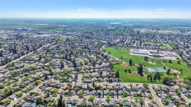 9372 Snowbird Way, Sacramento, CA 95826