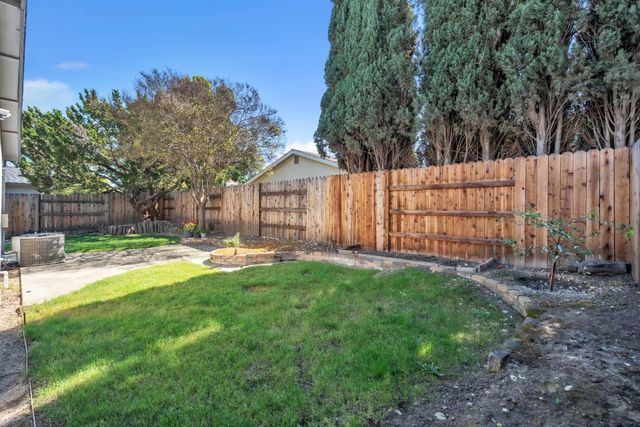 9372 Snowbird Way, Sacramento, CA 95826