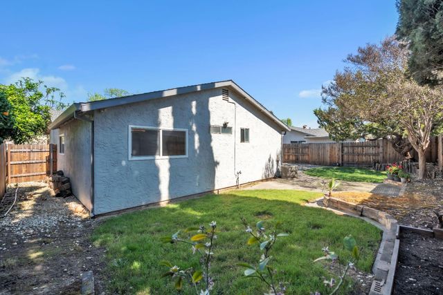 9372 Snowbird Way, Sacramento, CA 95826