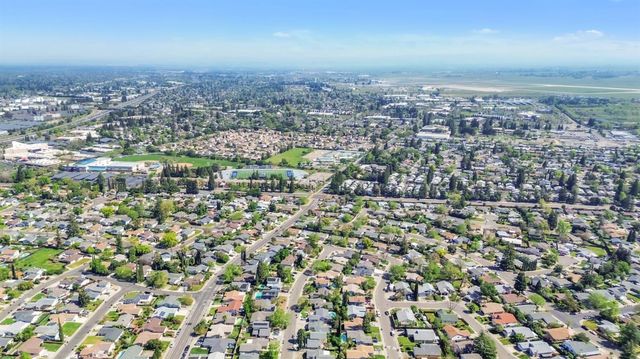 9372 Snowbird Way, Sacramento, CA 95826