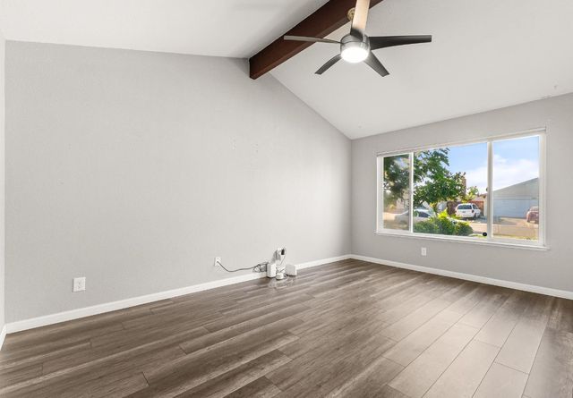 9372 Snowbird Way, Sacramento, CA 95826