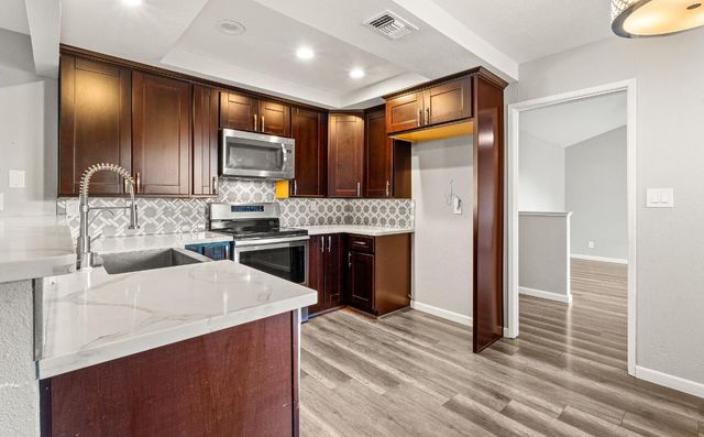 9372 Snowbird Way, Sacramento, CA 95826