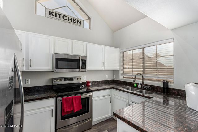 2801 N LITCHFIELD Road 51, Goodyear, AZ 85395