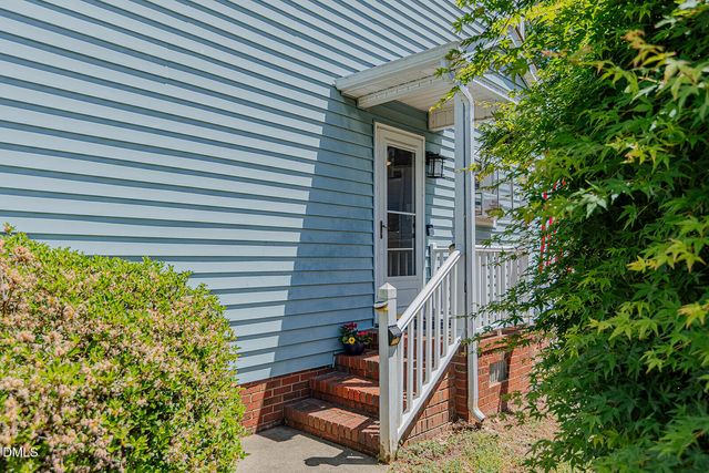 816 Cornwallis Drive, Burlington, NC 27215