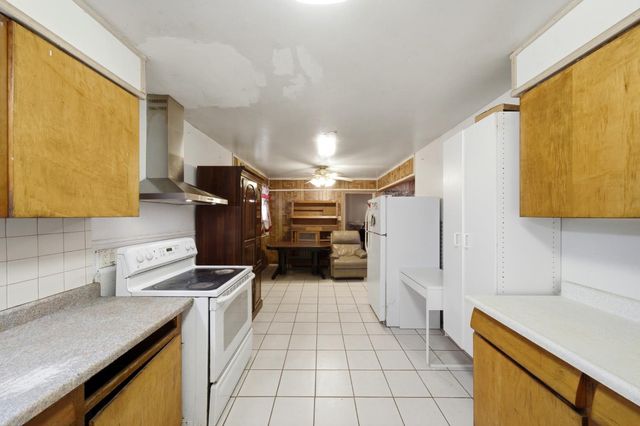 8233 Short Rd, Sacramento, CA 95828