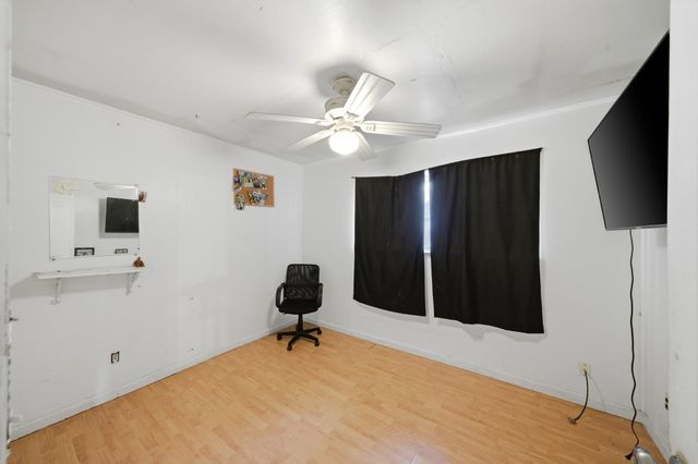 8233 Short Rd, Sacramento, CA 95828