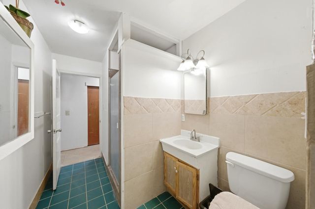 8233 Short Rd, Sacramento, CA 95828