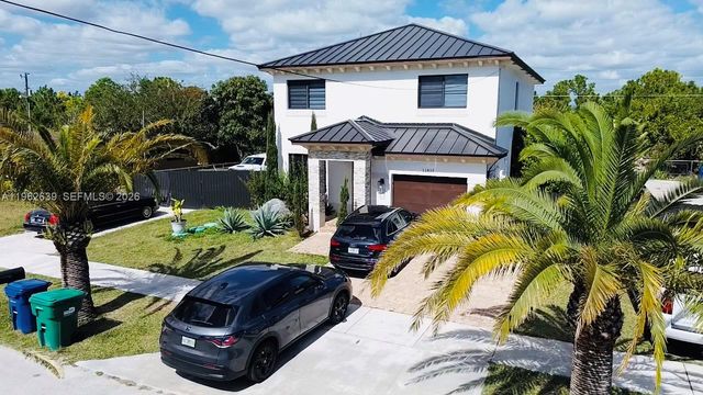 11855 SW 227th St, Miami, FL 33170